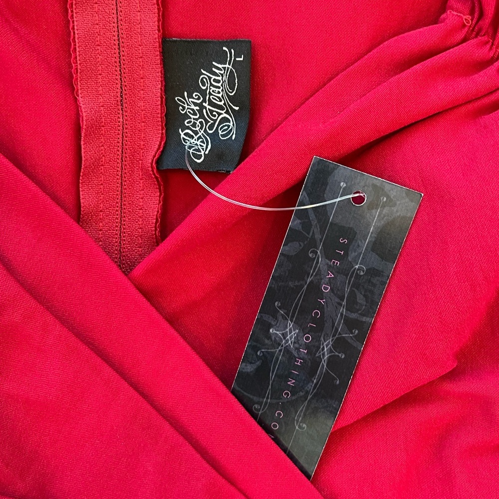 NWT Red fitted dress Juniors size Large - Picture 3 of 6
